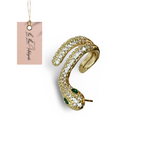 La Doña EAR CLIPcing